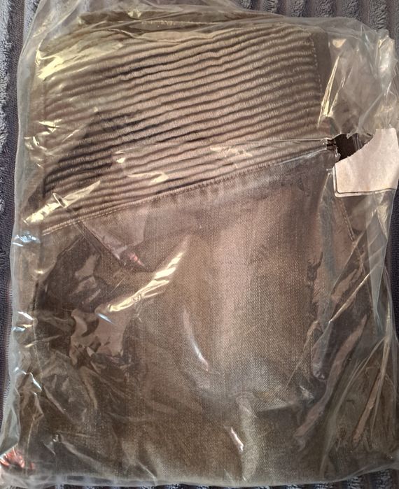 FashionNova Skinny Jeans