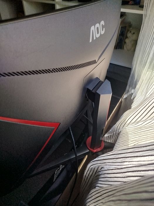 Monitor aoc 240hz 0.5ms 27'