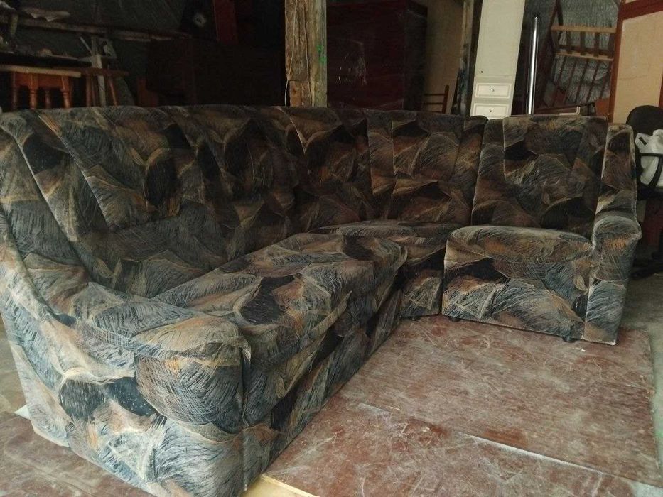 Продам угловой кухонный диван. Кухонный уголок.