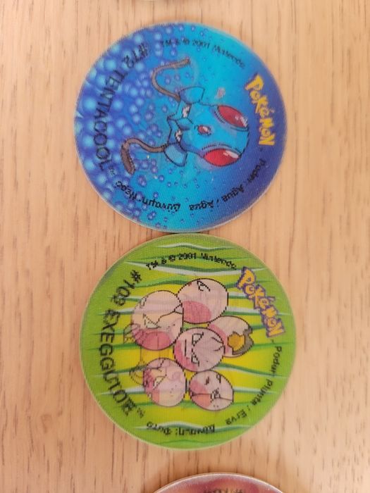 Coleção de Tazos Pokémon 2 – 54 peças (46 normais + 8 holográficos)