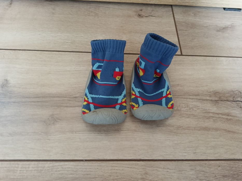 Buty typu Attipas 22