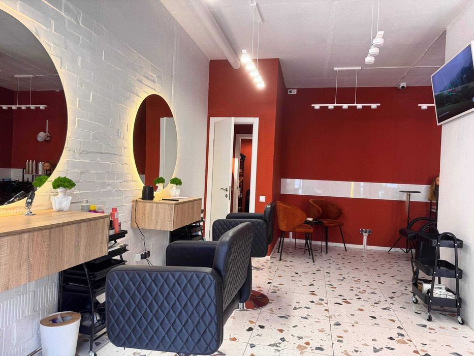 Продаж готового бізнесу — салон краси, вул. Малоголосківська, 32