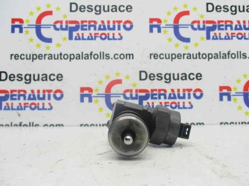 INJETOR VOLKSWAGEN BORA 1999 -038130073F