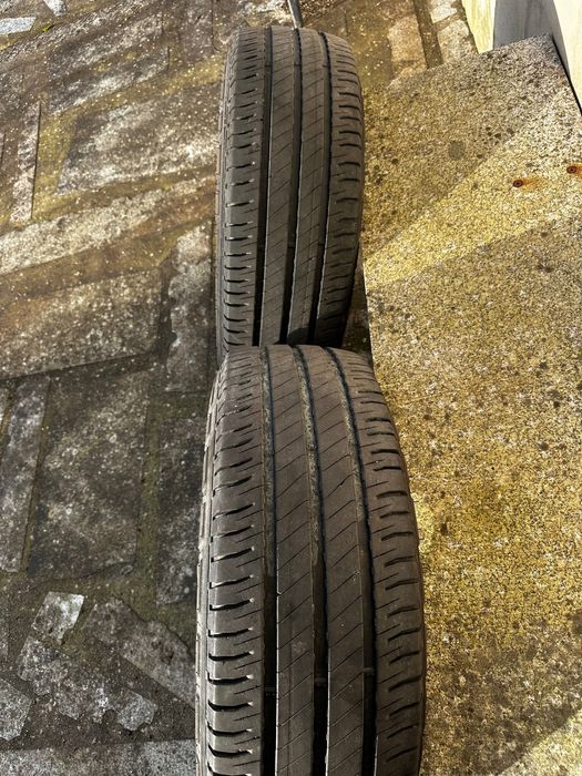 Pneus Michelin 235/65R16C