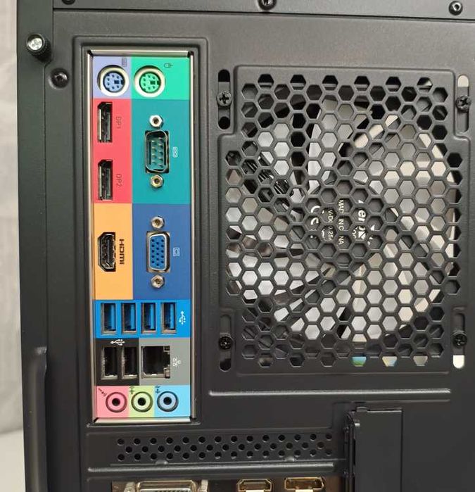 Игровой ПК core i5-6600/16Gb DDR4/GTX 1060/SSD 256Gb SSD+1Tb Win лиц