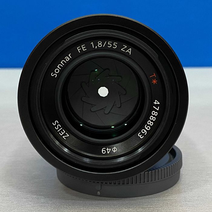 Sony Carl Zeiss Sonnar FE 55mm f/1.8 ZA T*