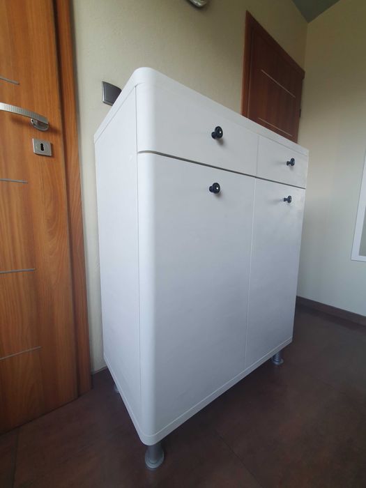 Komoda Elippe (malowana na biało)