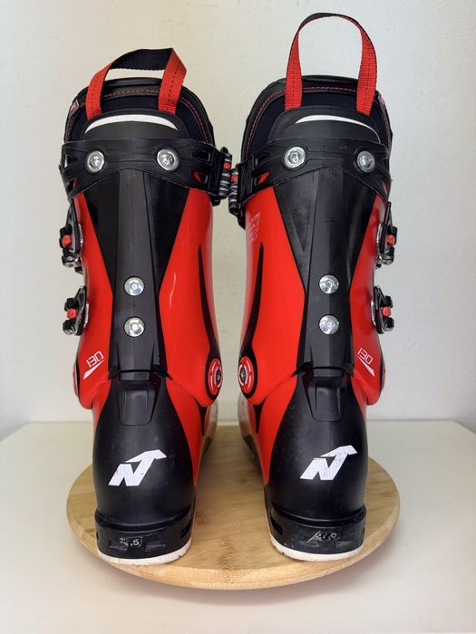 Ботинки горнолыжные б/у Nordica SpeedMachine 130 27-27,5 43й размер.