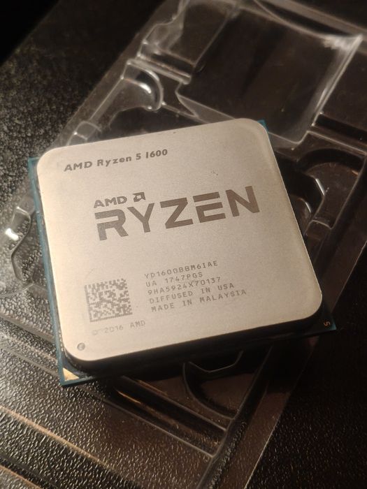 AMD Ryzen 5 1600 (6 ядер / 12 потоків, Socket AM4)