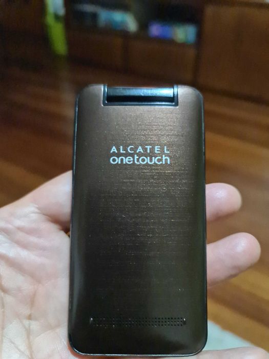 Telemovel Alcatel de teclado