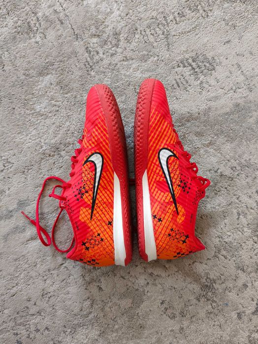 Halówki Nike Mercurial Vapor 15 Academy MDS IC. Rozmiar 39, 24,1 cm.