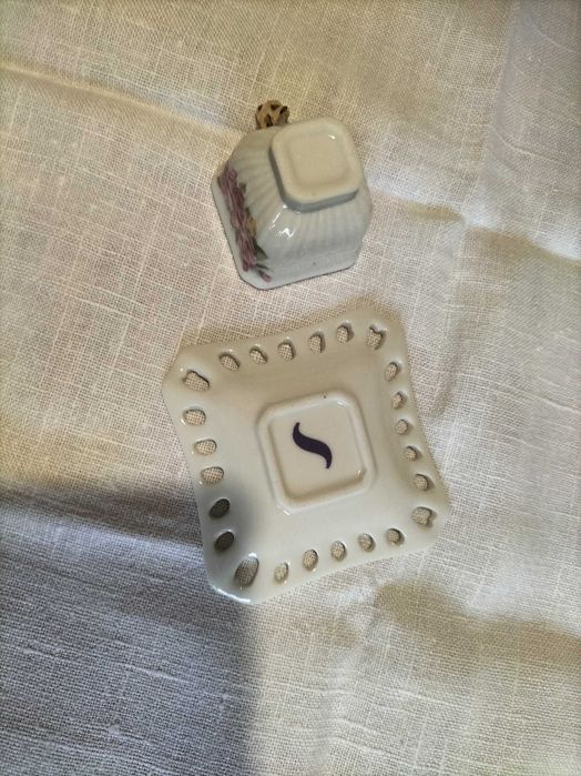 Miniaturowa filiżanka ze spodkiem, używane