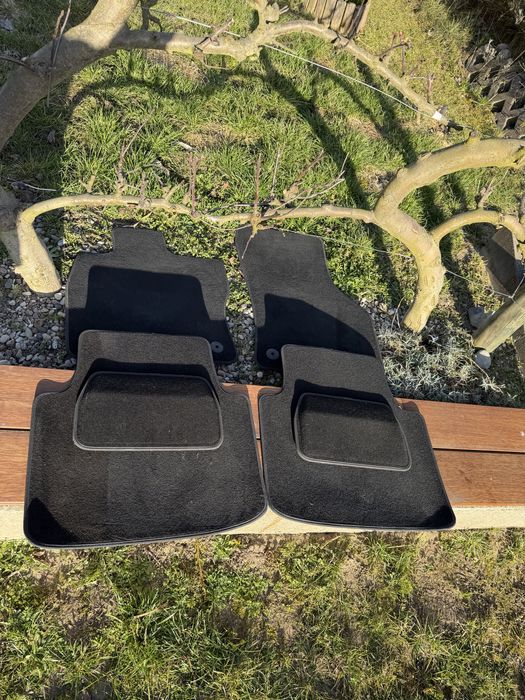 Dywaniki welurowe Skoda Superb 3 + loungue Step