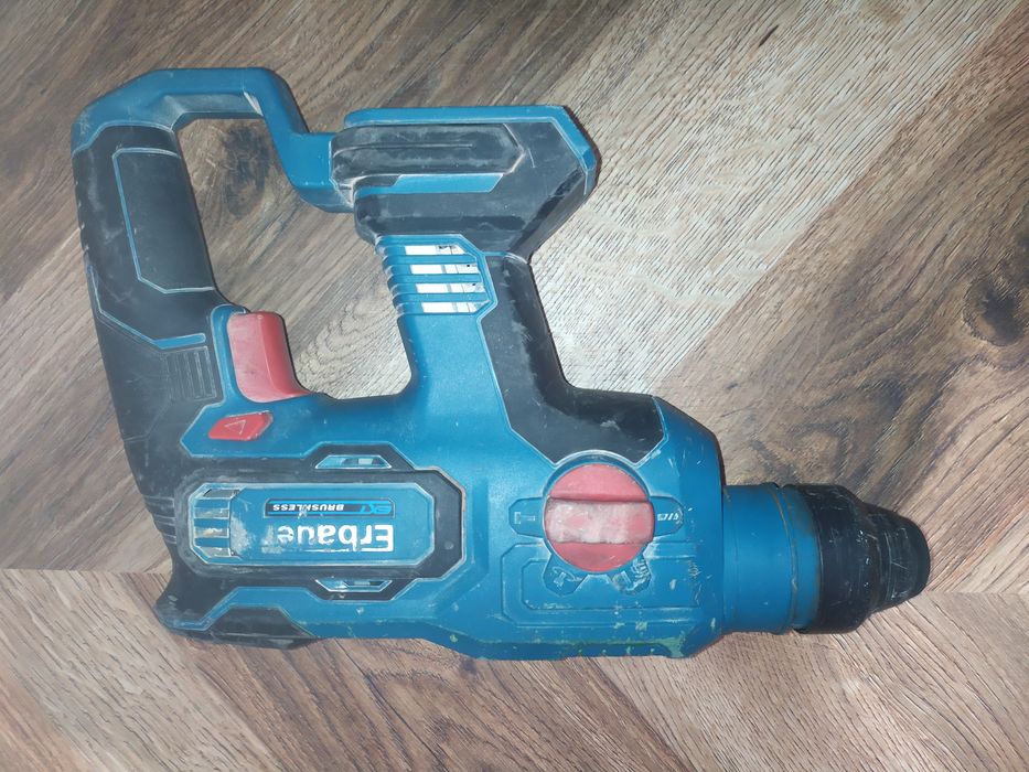 Młotowiertarka Erbauer ERH18