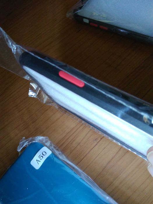 бампери для телефона - 3 шт