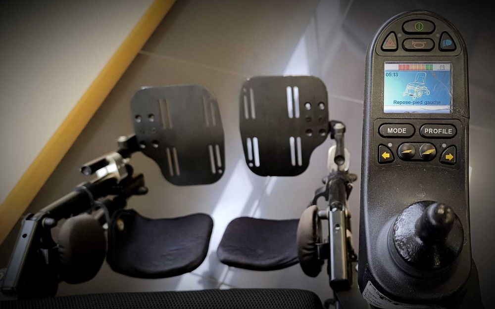 Cadeira de Rodas Elétrica SUNRISE MEDICAL SALSA