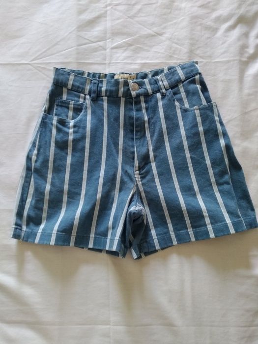 Calções em licra para adolescente.