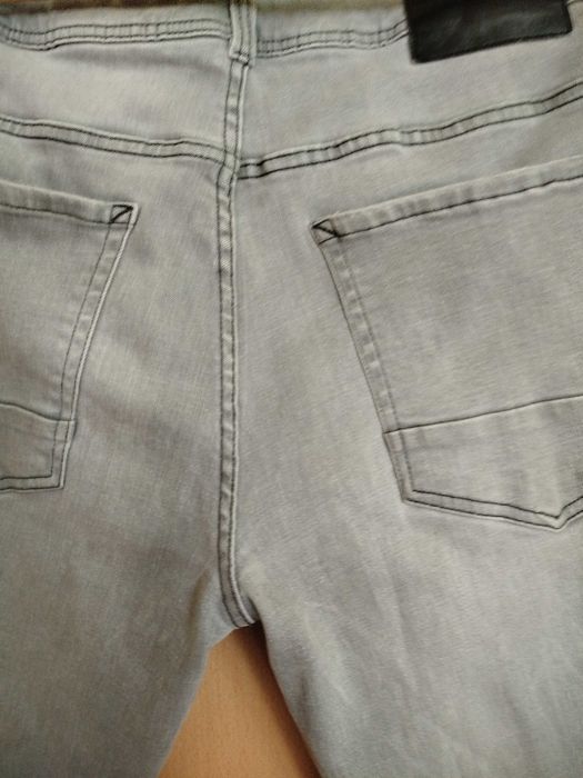 Spodnie męskie denim Reserved