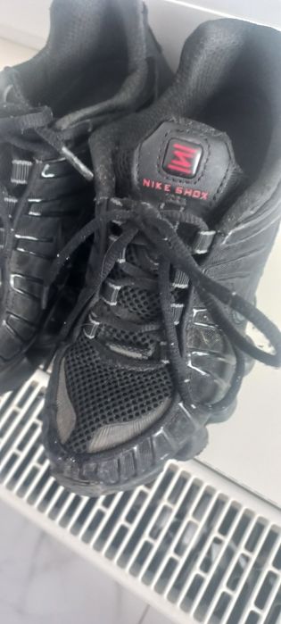 Buty Nike Shox  rozmiar 37.5