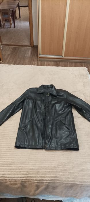 Кожаная куртка пиджак женская