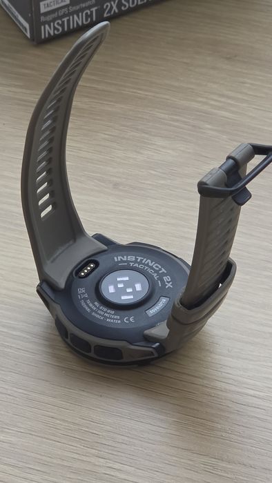 Garmin Instinct 2X Solar Tactical Edition - дуже хороший стан