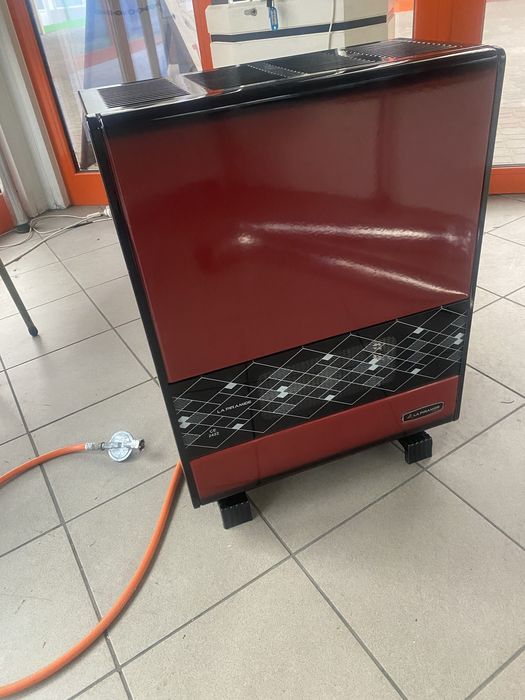 Piecyk gazowy LaPiramide N10T 4 kW z odprowadzeniem spalin +KonvekPro + termostat