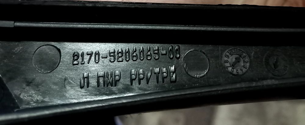 Ущільнювач лобового скла ваз 2170, 2110 фірми AD Plastik