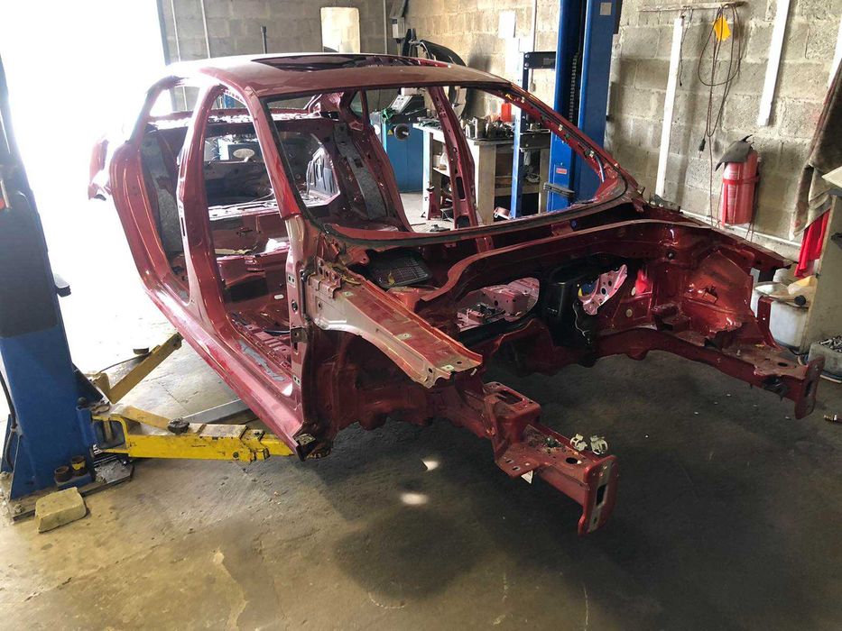 Кузов чвертка поріг криша ланжерон Passat B9 USA