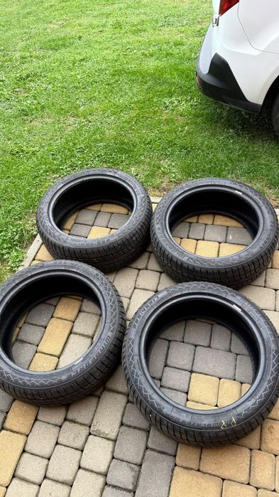 Opony zimowe 225/45R17