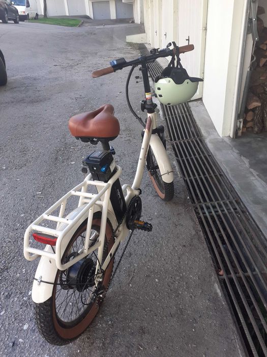 Bicicleta eléctrica, dobrável, de excelente qualidade