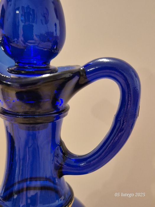 Targ staroci. Vintage. Avon szklany dzbanek z korkiem