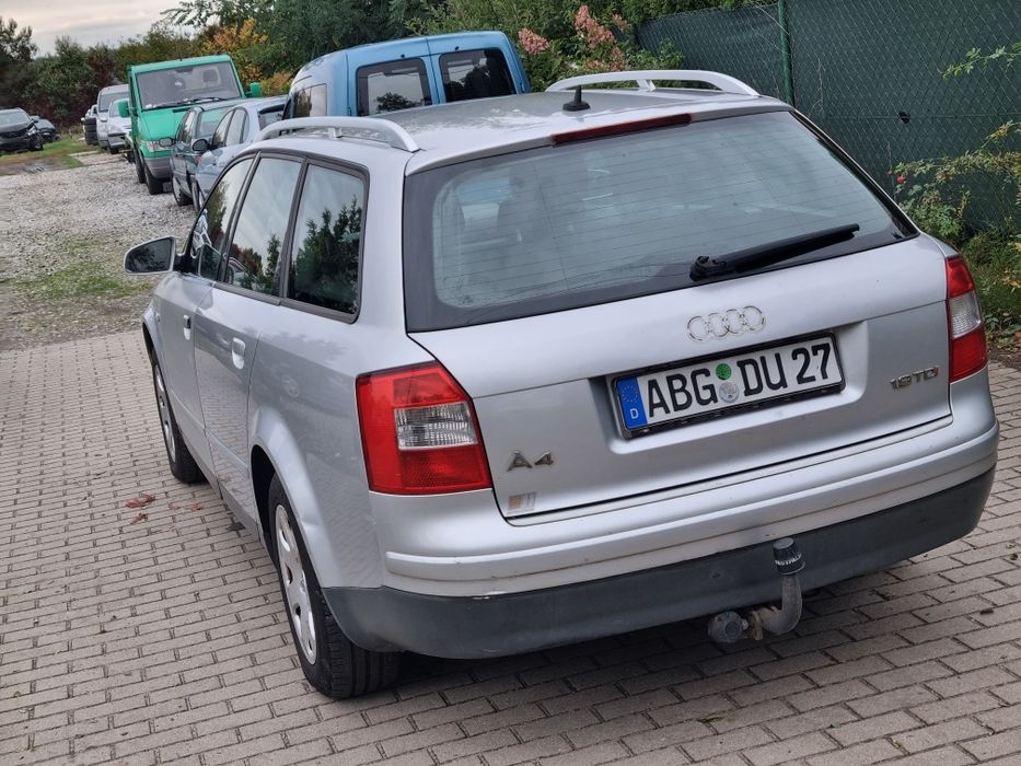 Ładne a4 Małysz 19 tdi 130 koni 297 przebiegu z niemiec