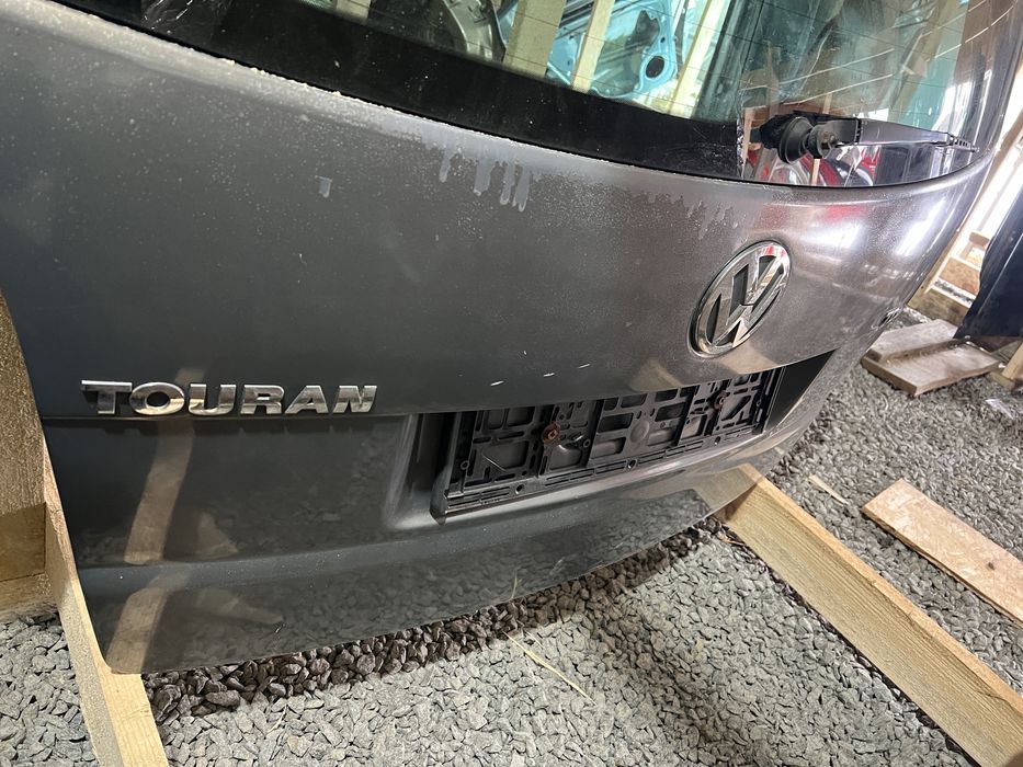 Задня ляда кришка багажника кляпа Volkswagen Touran Туран