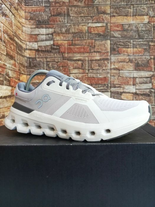 Кросівки  On-cloud (43р.27.5 см )