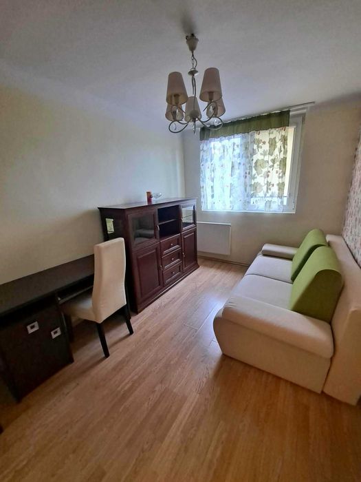 Wynajmę mieszkanie, 4 pokoje, blisko centrum i Dworca Łódź Fabryczna