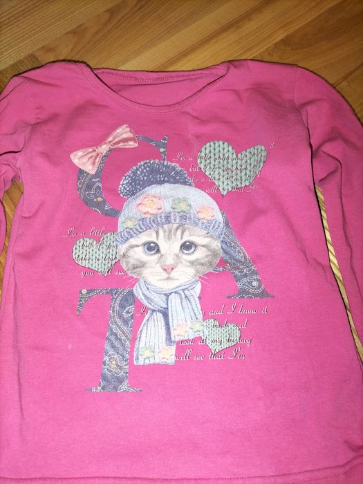 Bluzeczka dziewczęca z kotkiem