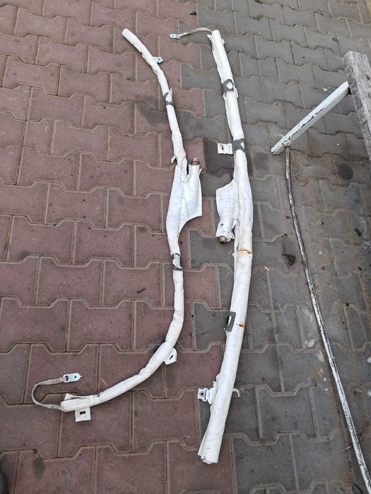 Kurtyna powietrzna RAV4 V lewa i prawa