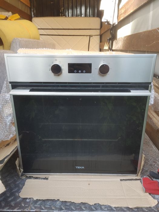 Movel de marmore e forno