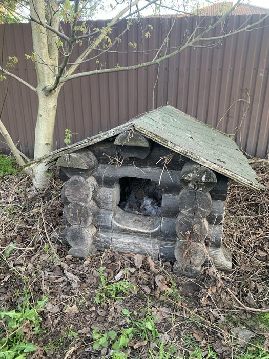 Безкоштовно собачу будку