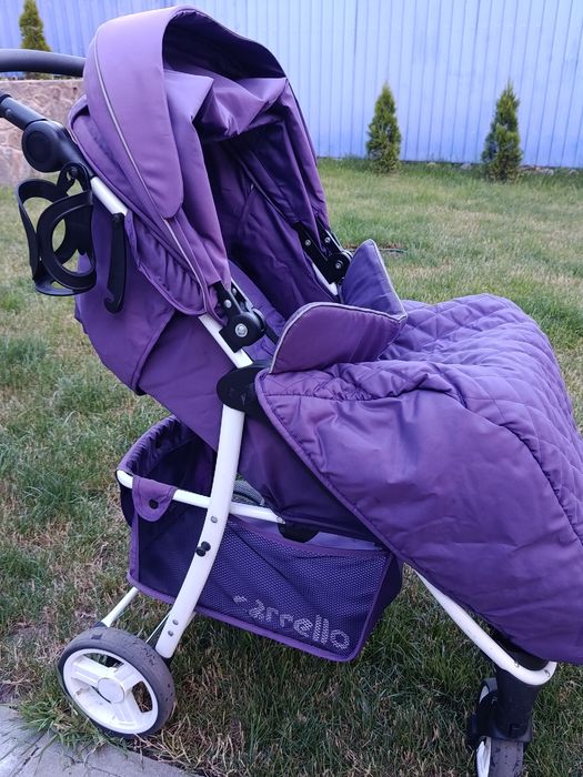 Прогулянкова каляска Carrello Quattro