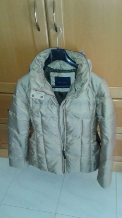 Quispo beje acolchoado  ( Zara ) C/ Novo