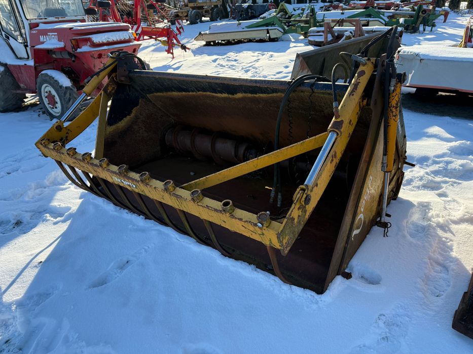 Łyżka do zadawania paszy Emily Omega 2.8 MX szufla z frezem paszowóz