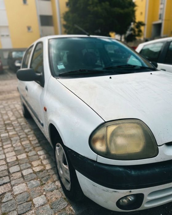 Renault clio  ano 2000 gasolina