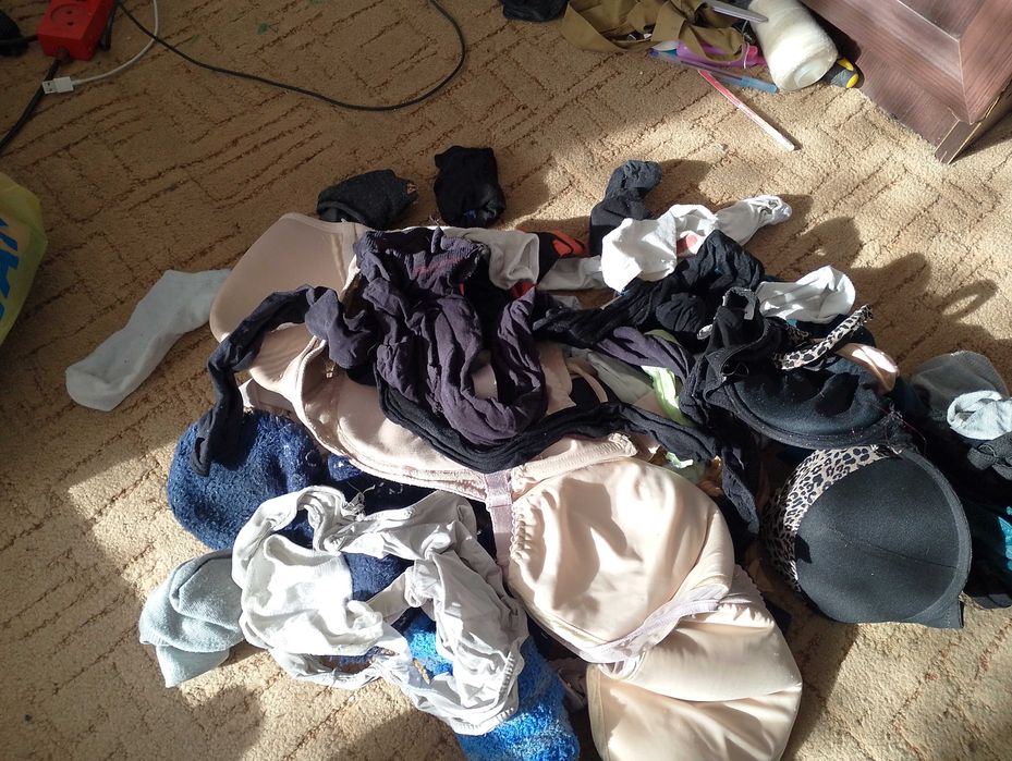 Zestaw damskiej bielizny używanej