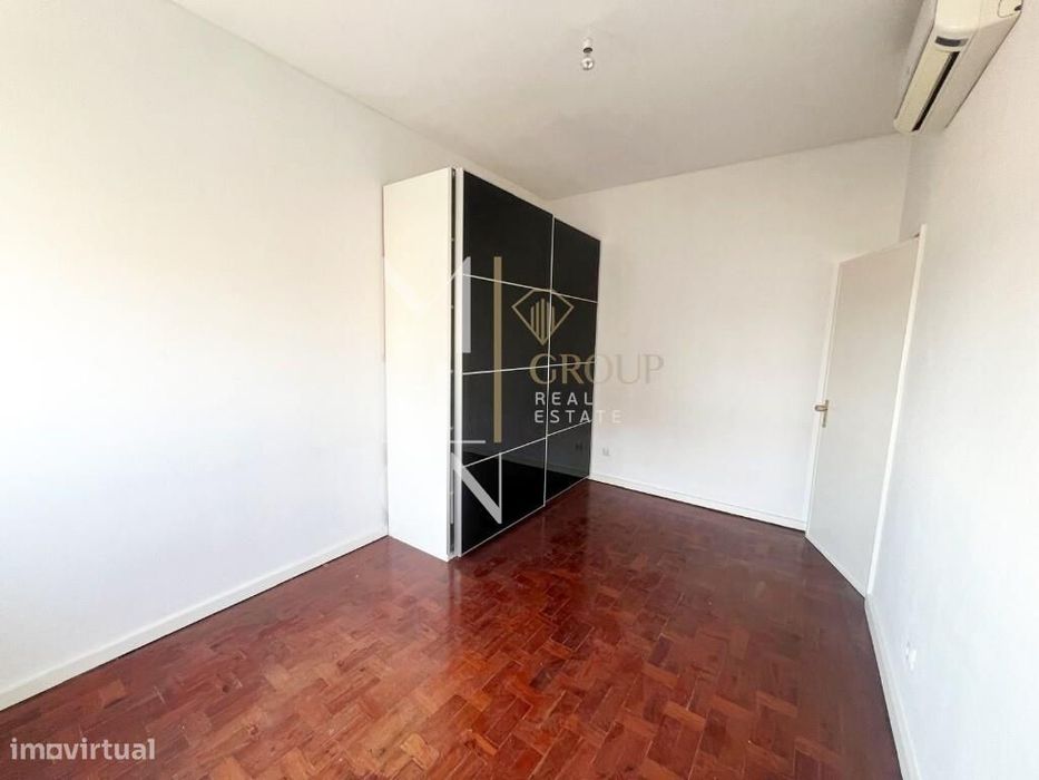 Bonfim | T3 (88m 2 com varanda)