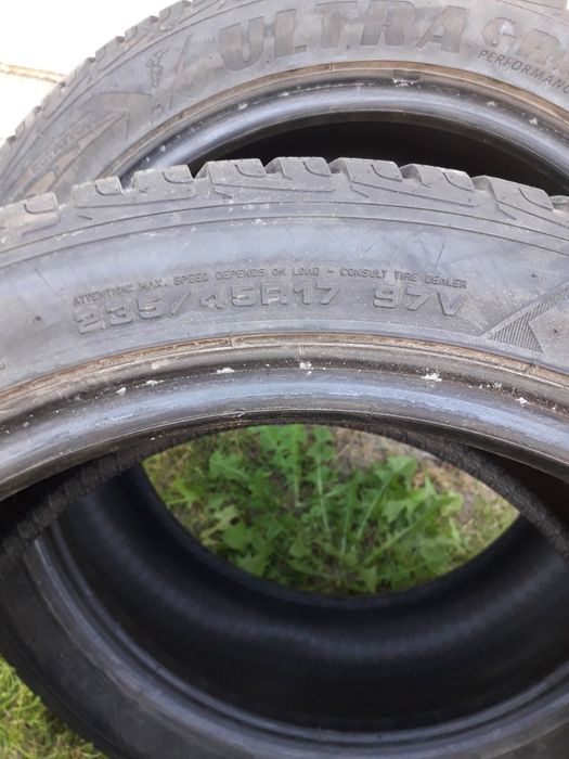 Opony zimowe 235/45r17 Good Year Ultra Grip Performance