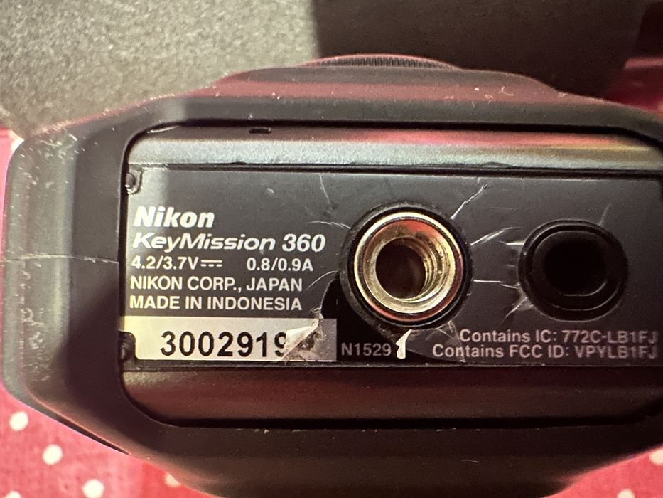 Екшн камера nikon 360 key mission