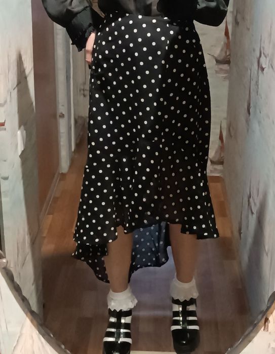 Юбка в горошок з воланами