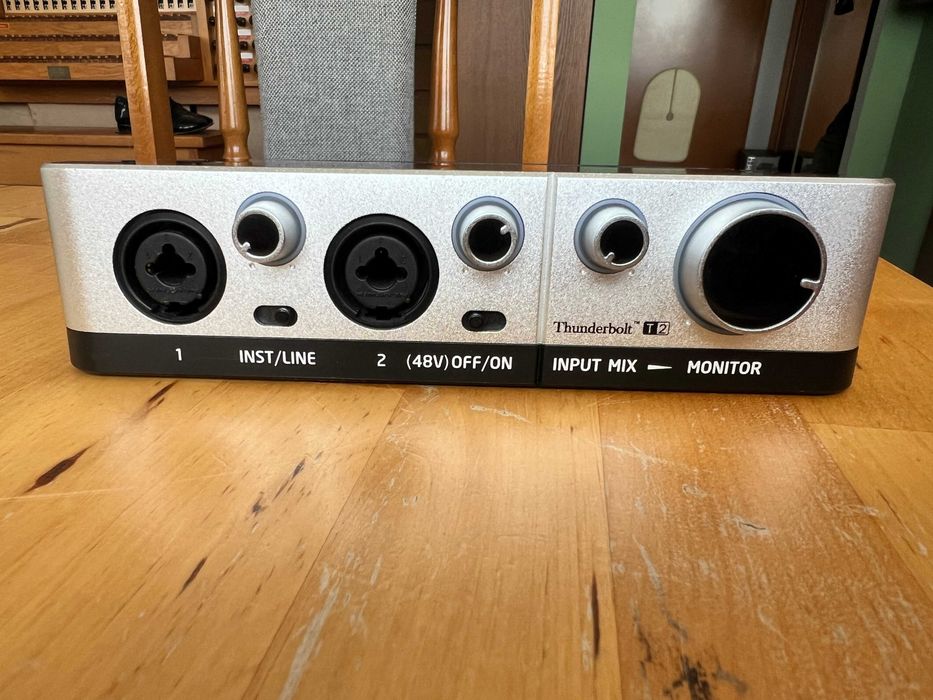 Interfejs audio Resident Audio T2 (Thunderbolt)