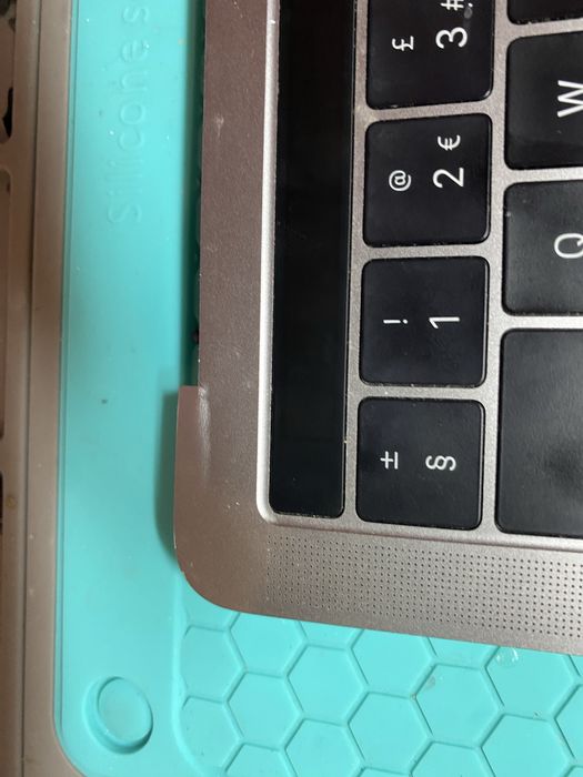 Топкейс Macbook Pro 2016,2017 A1706
